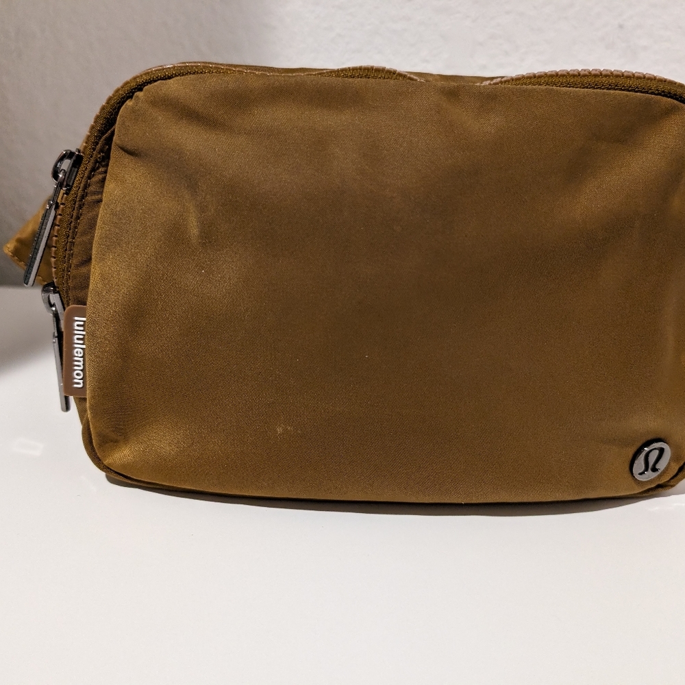 lululemon everywhere belt bag burnt carmel 2L large